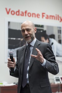 Vodafone Amerikaniko Epimelitirio Talk Anagnostopoulos / Thalia Galanopoulou