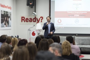 Vodafone Amerikaniko Epimelitirio Talk Anagnostopoulos / Thalia Galanopoulou